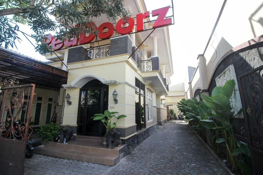 Reddoorz Plus Near Stie Ykpn Maguwo Eksteriør bilde